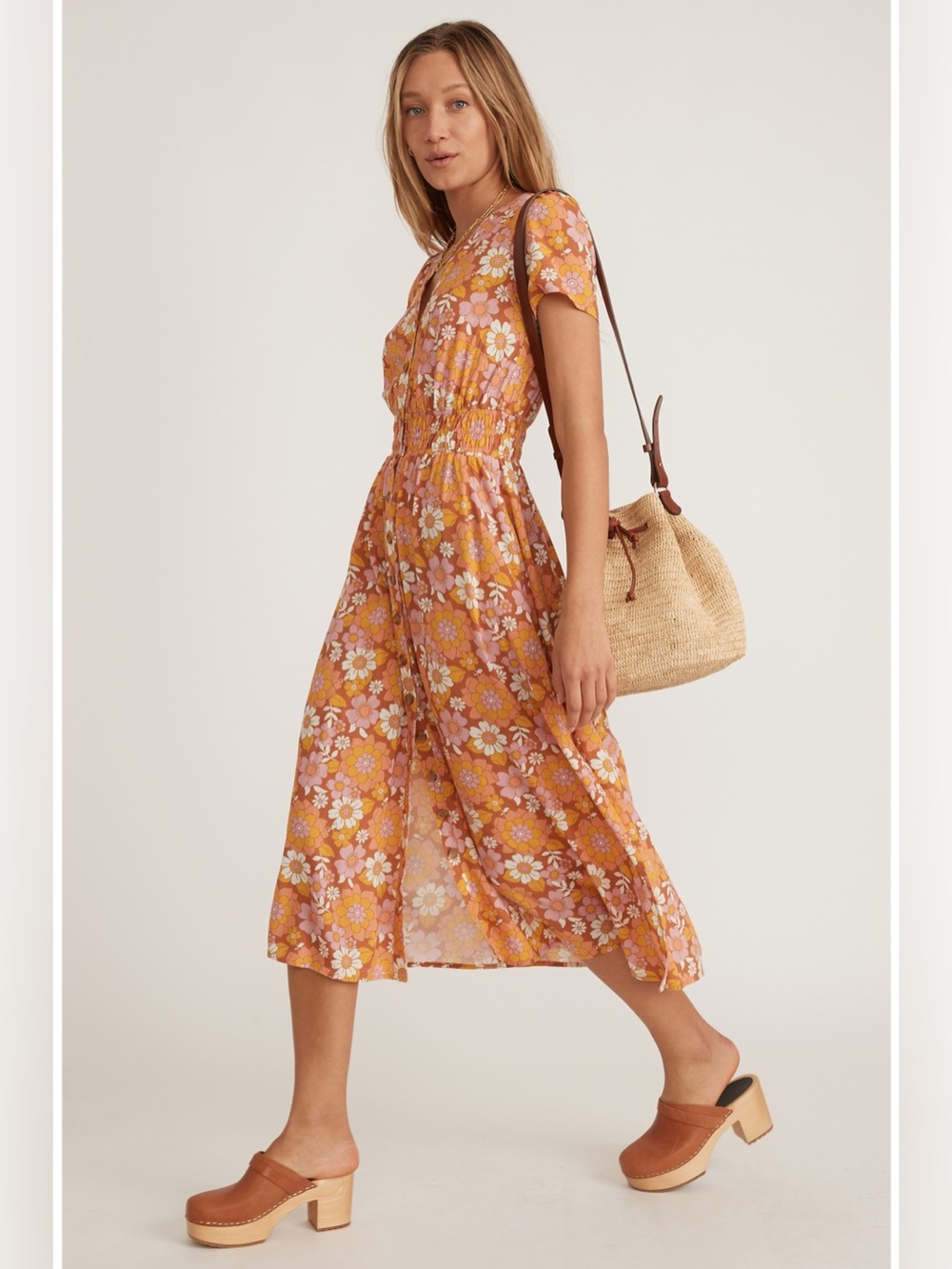 Marine Layer Annika Smocked Floral Midi Dress Amber Brown Medium - Picture 2 of 16